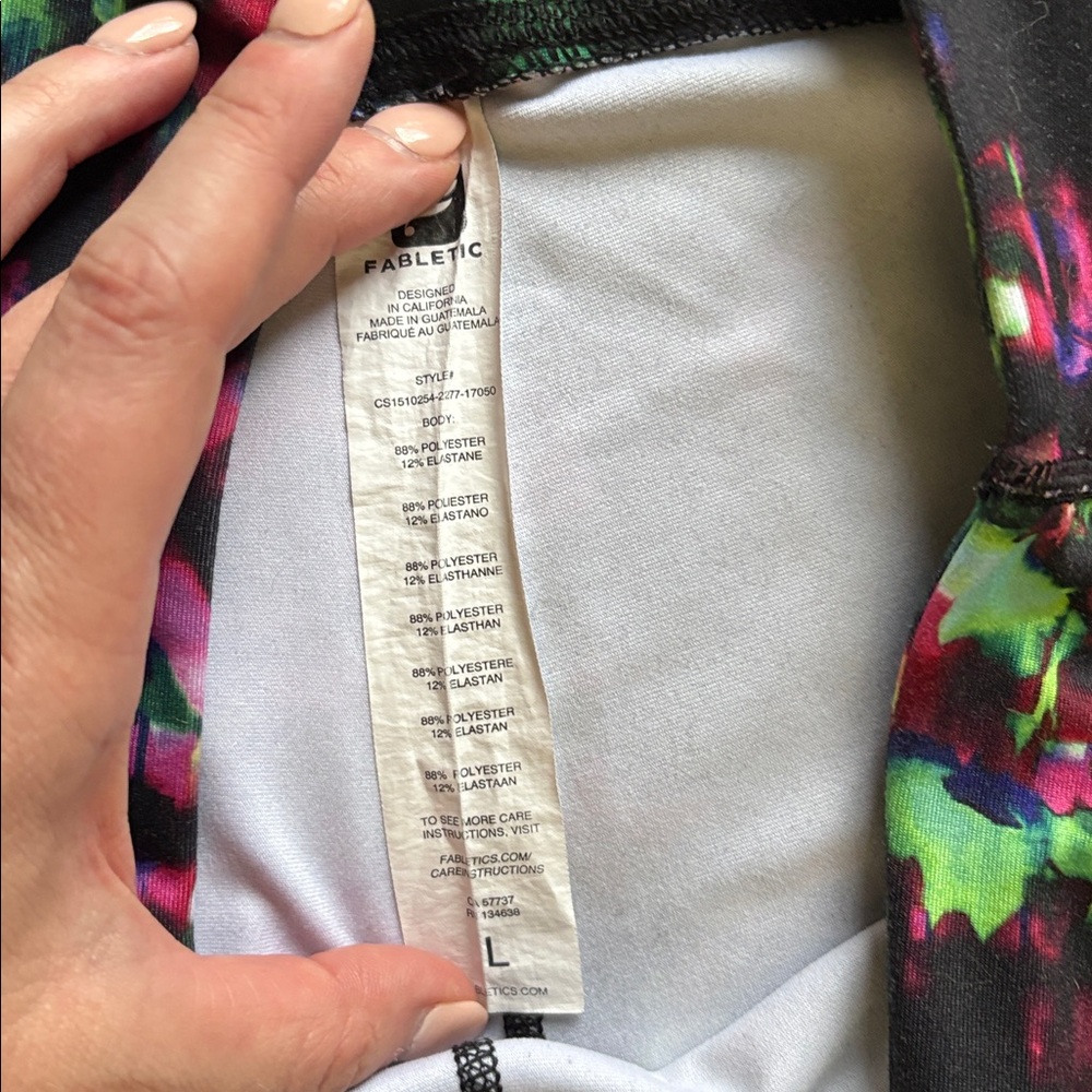 Fabletics Define PowerHold Mid-Rise Capri Size L - Picture 10 of 11